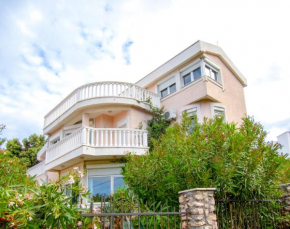 Villa Rossa, Utjeha-Bušat
